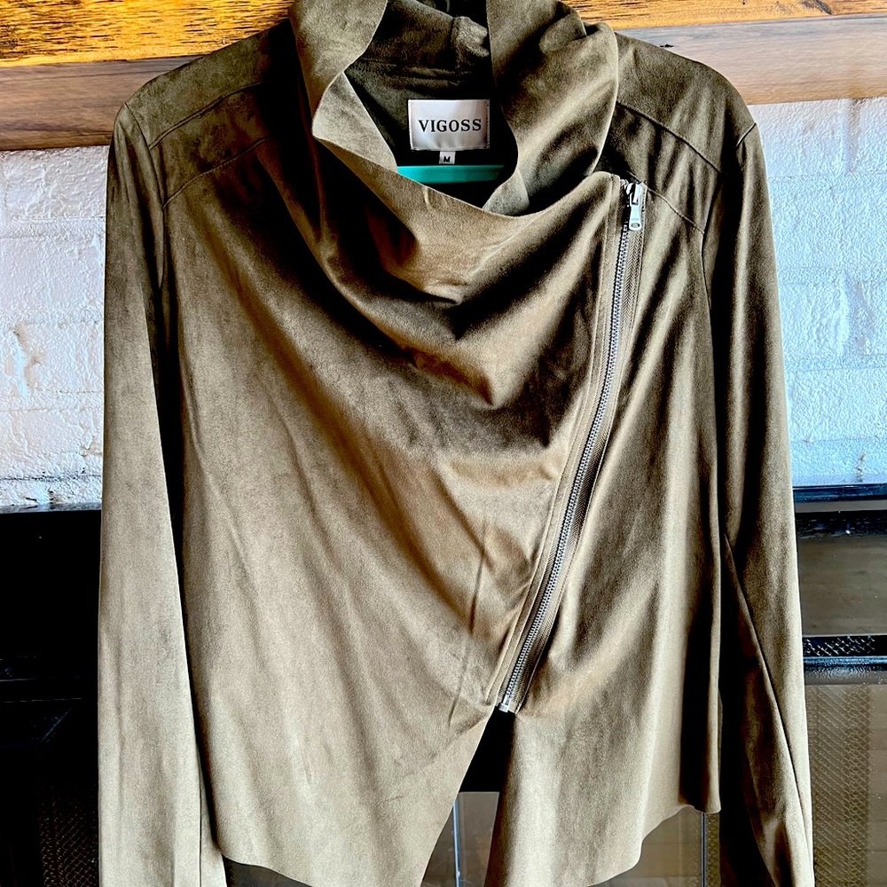 NEW WITH TAGS Vigoss faux suede zip up jacket